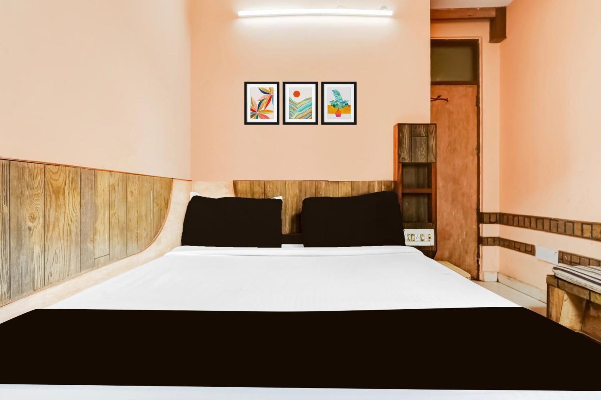 Hotel Spot On Ricky Deluxe 2*